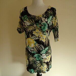 NWT Agnes & Dora Floral High Low Short Tee Top Sleeve Split Sides Size S (M)